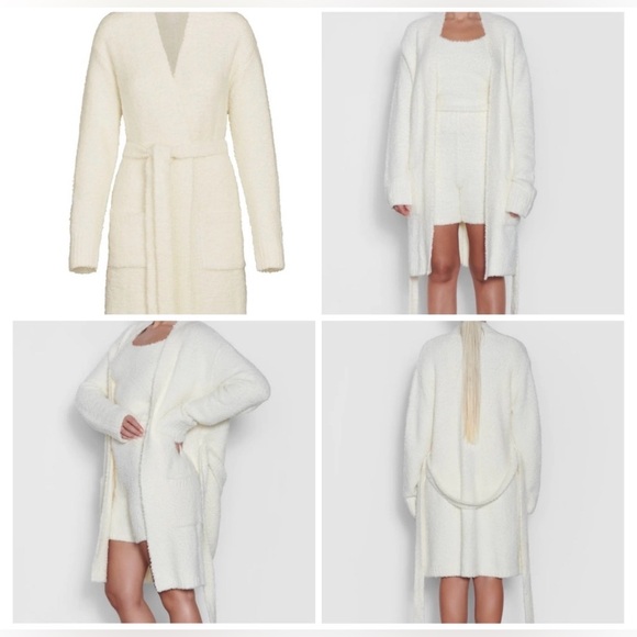SKIMS Soft Cream Robe - Picture 3 of 9